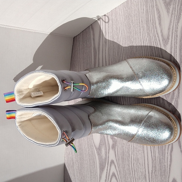 Toms Makenna silver metallic leather Winter Rain Boots size 8.5 - Picture 8 of 17